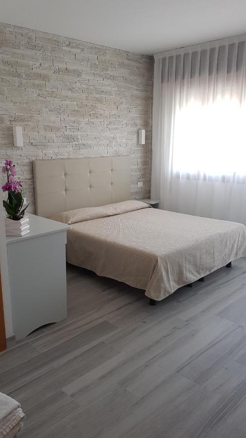 Albergo Paris ซอตโตมารีนา ภายนอก รูปภาพ