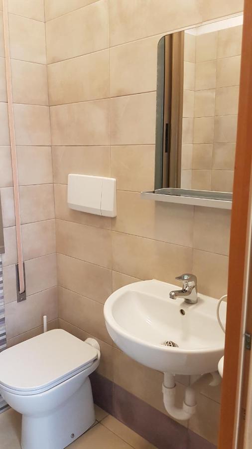 Albergo Paris ซอตโตมารีนา ภายนอก รูปภาพ