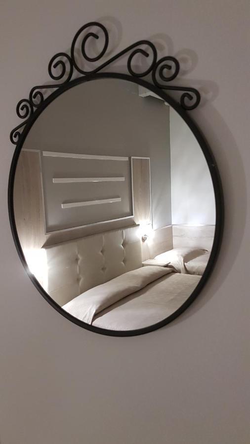Albergo Paris ซอตโตมารีนา ภายนอก รูปภาพ